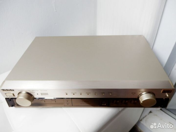 Предварительный усилитель Technics SU-C1010