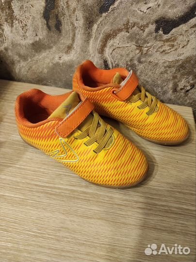 Футбольные бутсы Dimex