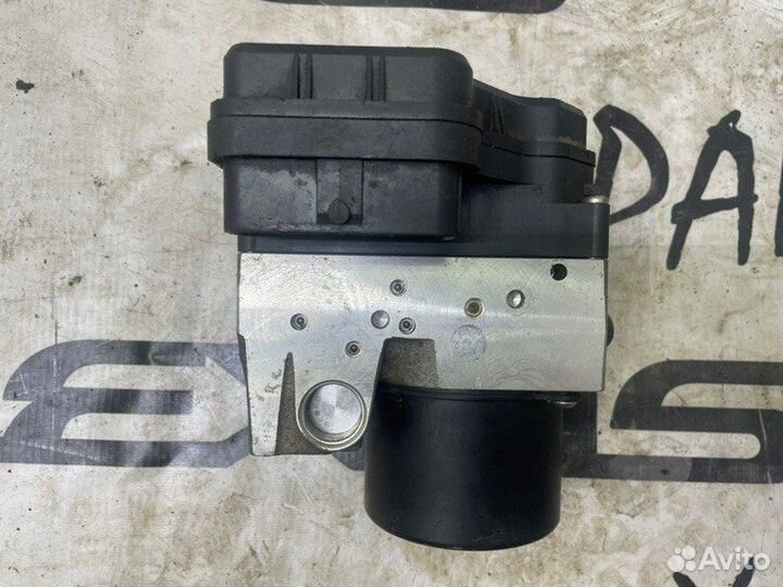 Блок ABS Lexus Is200D 2005-2013