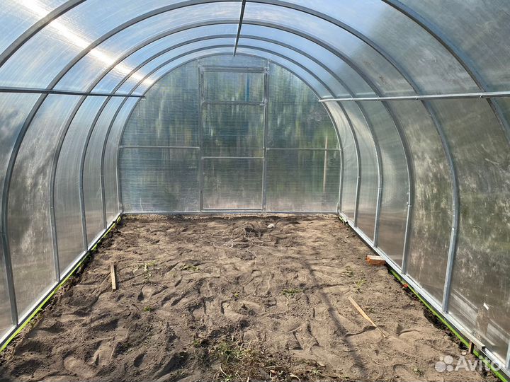 Теплица g-7387