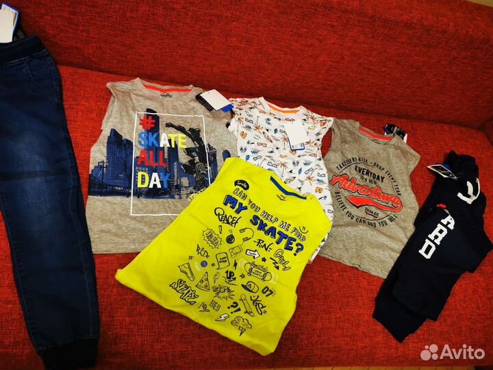 Вещи для мальчика 140 рост (футболка, джинсы)