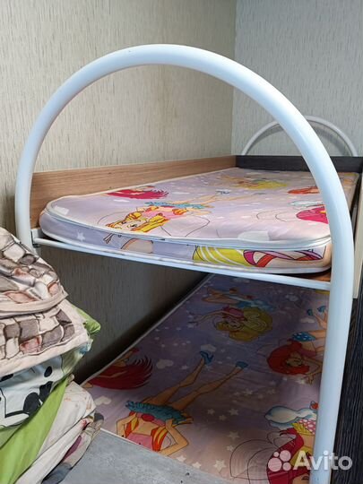 Двухъярусная кровать металлическая бу