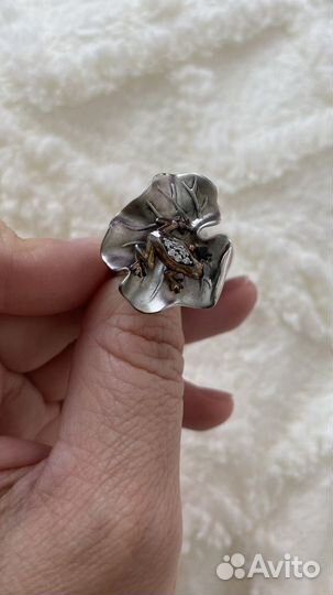 Продам серебряное кольцо 17,5 р