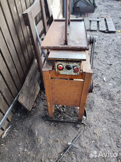 Станок деревообрабатывающий