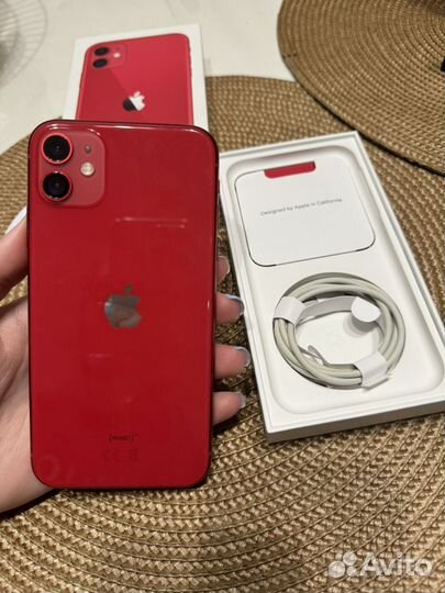iPhone 11, 128 ГБ