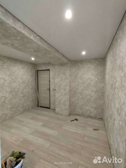 Поклейка обоев. Ремонт квартир