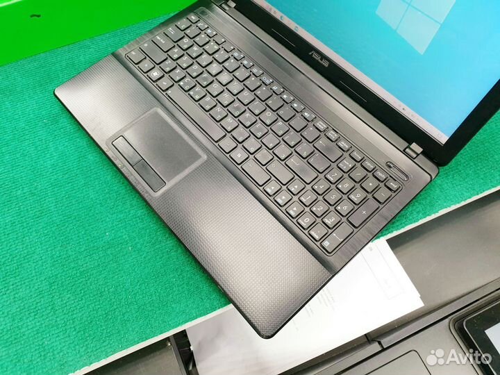 Ноутбук Asus