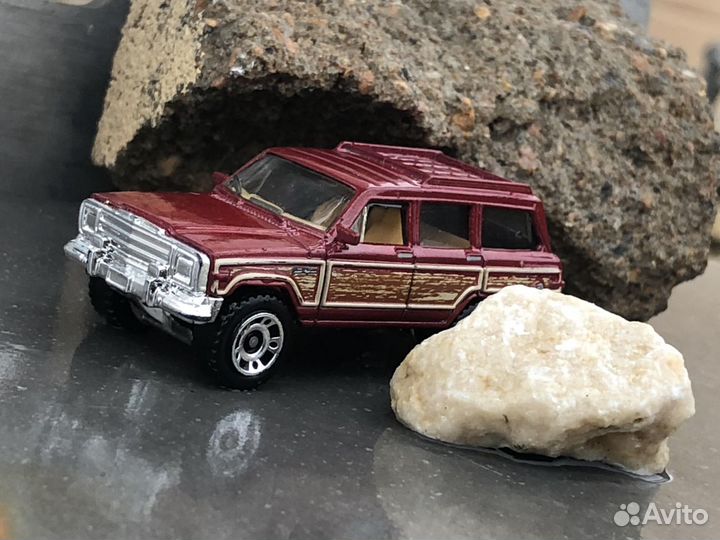 Jeep GrandWagoneer 1:64,Matchbox,audi 90,HotWheels