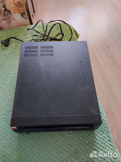 Видеомагнитофон Orion кассетный