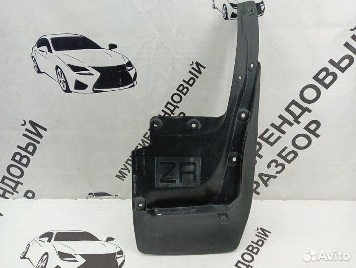 Брызговик задний правый Lexus Lx570