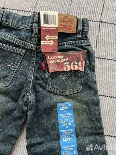 Джинсы Levis 569