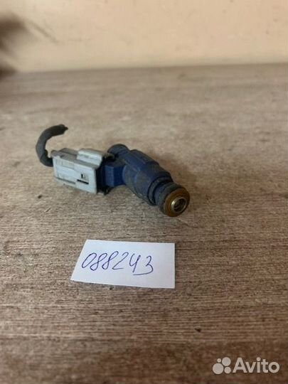 Форсунка топливная Hyundai Kia 3531023000