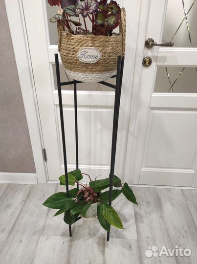 Подставка для цветов в стиле лофт