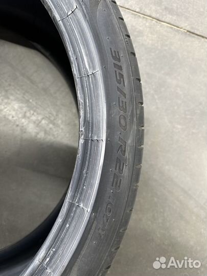 Pirelli P Zero 275/35 R22 и 315/30 R22