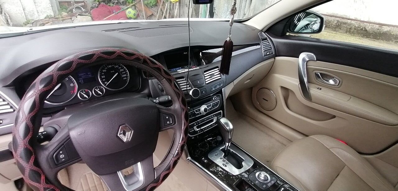 Renault Latitude: фото владельца