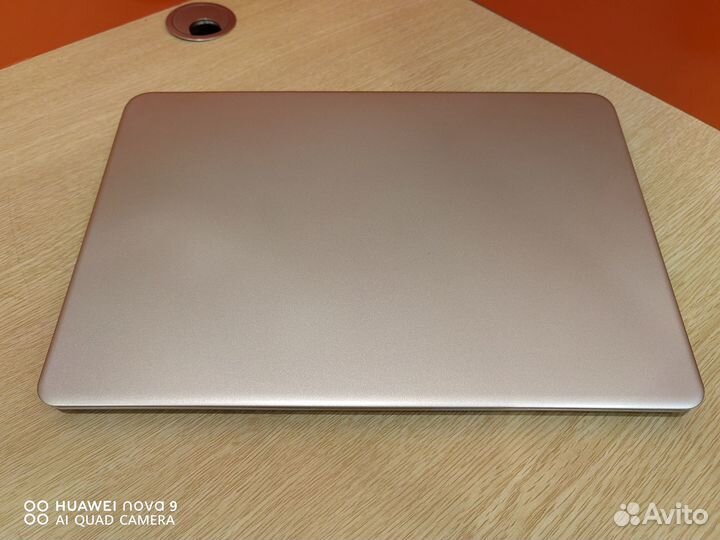 Стильный, легкий, мощный ноутбук Maibenben M543