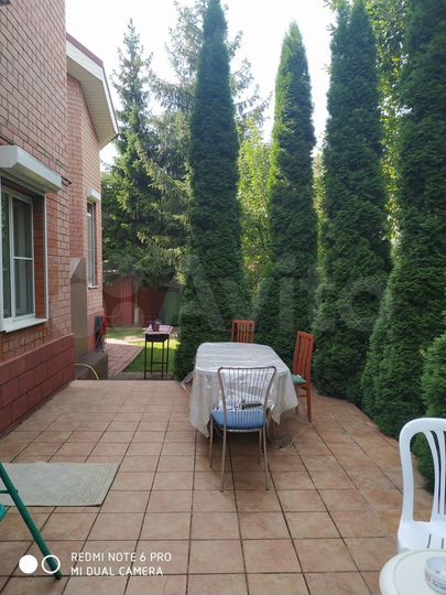 Коттедж 509 м² на участке 10 сот.