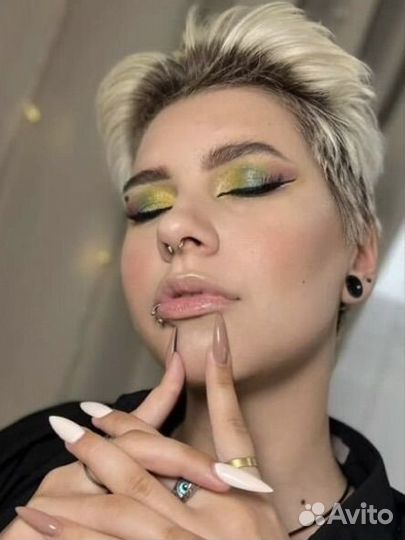 Макияж прическа/ визажист стилист