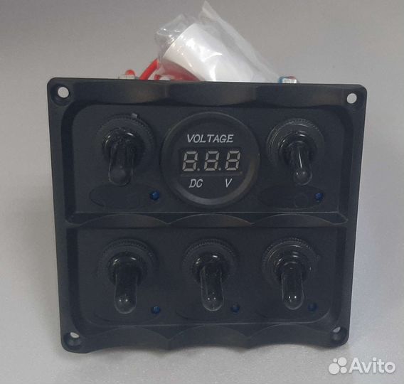 Панель переключателей для лодки