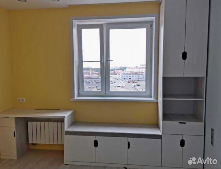 Рабочая зона у окна