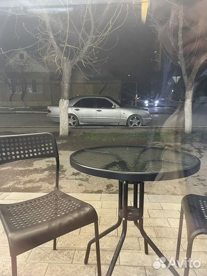 Бампер mercedes 210