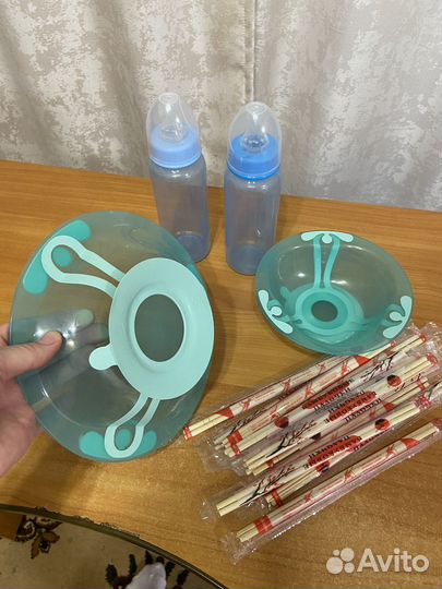 Бутылочки для кормления, тарелка на присоске