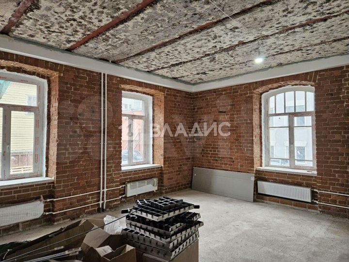 Сдам офисное помещение, 240.7 м²