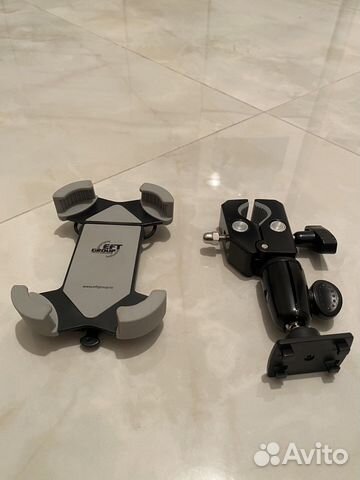 Кронштейн для мобильного телефона на веху