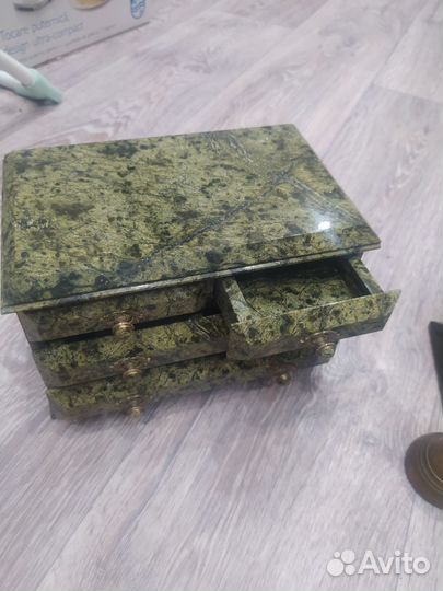 Малахит шкатулка часы пепельница