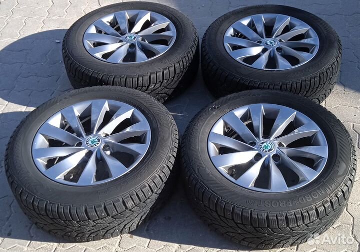 Gislaved NordFrost 100 215/60 R16 99T