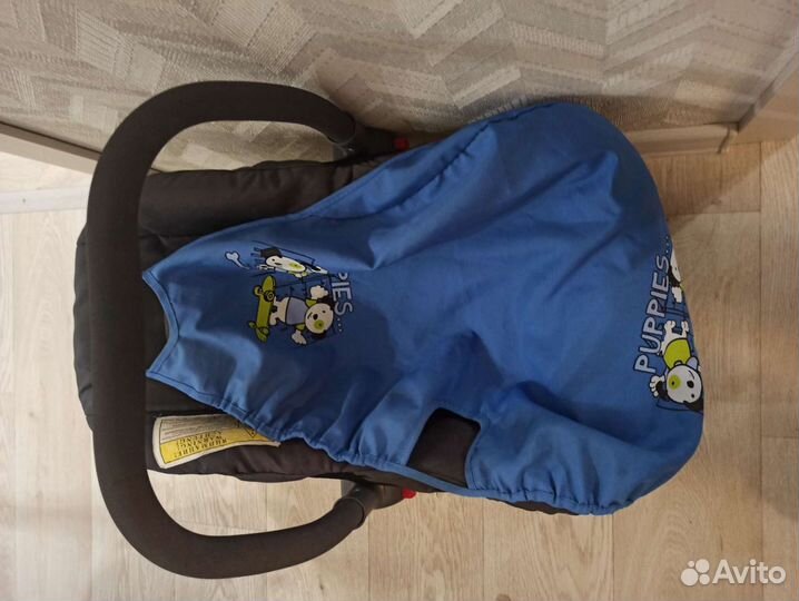 Автокресло 0+