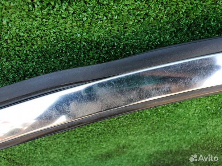 Молдинг стекла передний левый Infiniti G25 V36