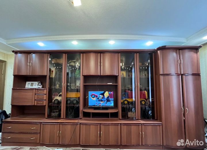 Стенка в гостиную бу