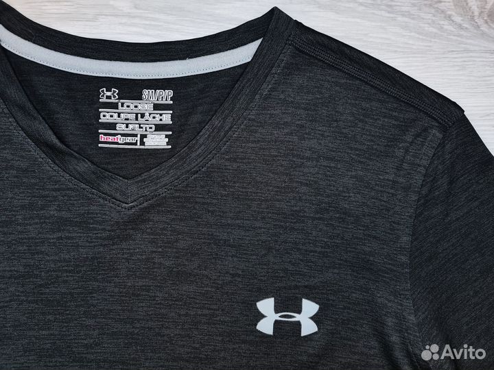 Футболка Under Armour Tech V-Neck Shortsleeve Tee