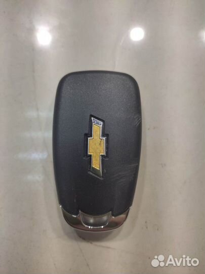 Ключ зажигания (Chevrolet Camaro VI)