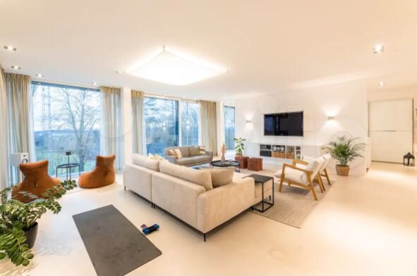 Коттедж 230 м² на участке 20 сот.