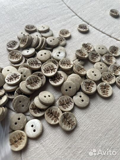 Кокосовые пуговицы