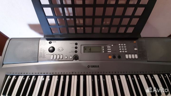 Синтезатор yamaha psr r300