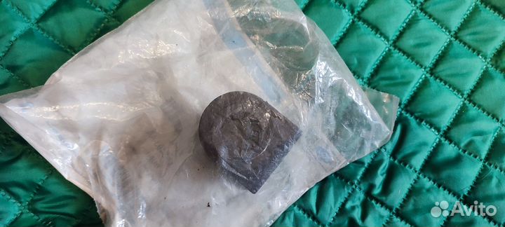 Втулка стабилизатора переднего Ford Mustang