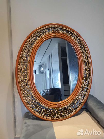 Зеркало настенное