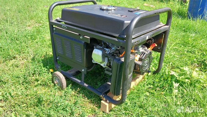 Бензиновый генератор