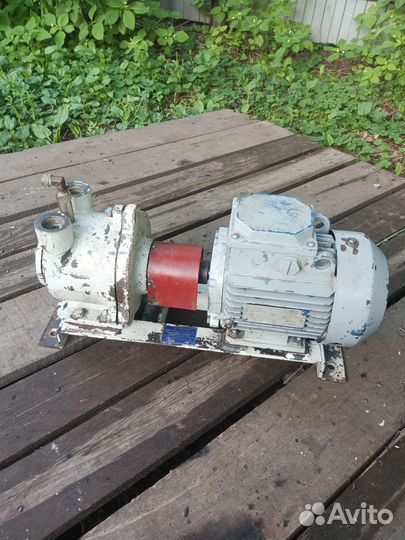 Насос вакуумный водокольцевой