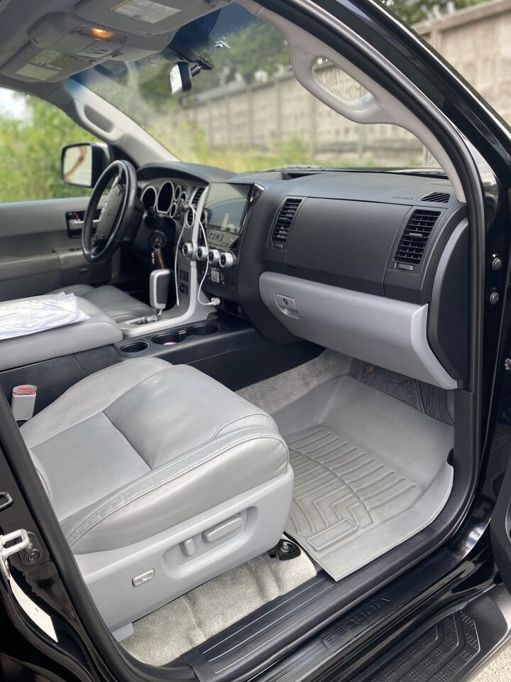 Toyota Sequoia: фото владельца