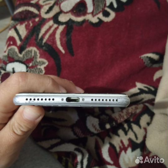 iPhone 8 Plus, 64 ГБ