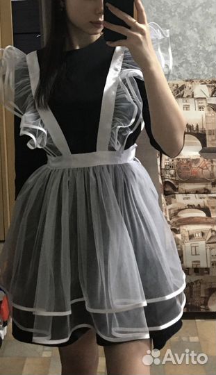 Белый школьный фартук