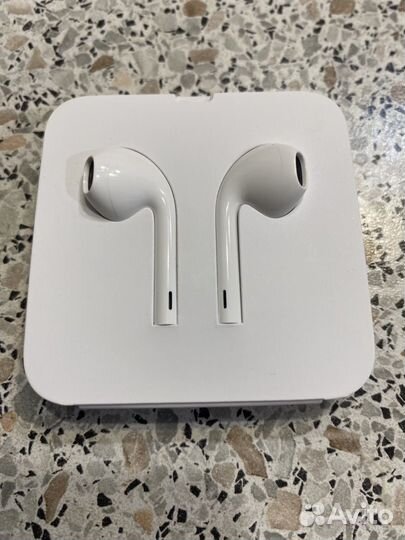Наушники earpods