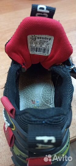 Кроссовки детские