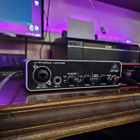 Звуковая карта behringer umc22