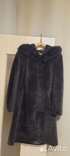 Шуба женская натуральная из овчины- астраган