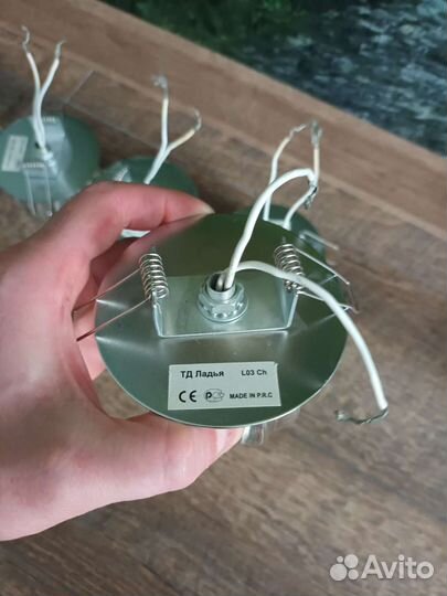 Светильник потолочный(натяжной потолок)